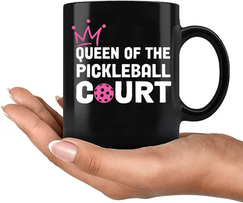 Vista 7 de Panvola Queen of the Pickleball Court Pickleball Regalos para mujeres, esposa, mamá, abuela, tía, novia, taza de cerámica regalos para amantes