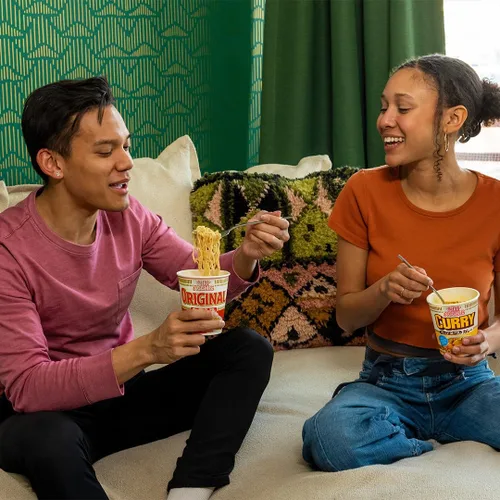Vista 7 de Nissin Cup Noodles - Sopa de fideos Ramen con mariscos, 2.68 onzas (paquete de 6) Sopa instantánea de fideos ramen, tazas de papel para microondas
