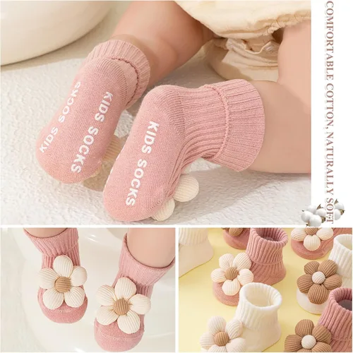 Vista 4 de 4 pares de calcetines antideslizantes para niños pequeños con agarres, calcetines de flores para bebé, niños y niñas, calcetines antideslizantes
