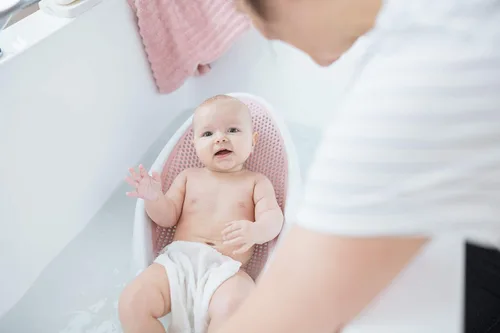 Vista 10 de Angelcare Soporte de baño para bebés (rosa) Ideal para bebés de menos de 6 meses (paquete de 2)