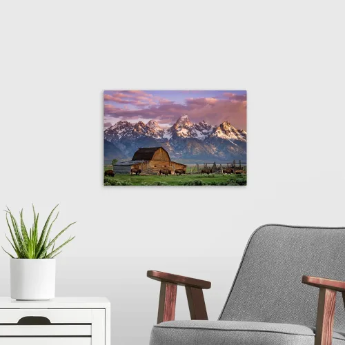 Vista 3 de Una manada de búfalo caminando delante del lienzo - Impresión artística para pared, diseño de granero
