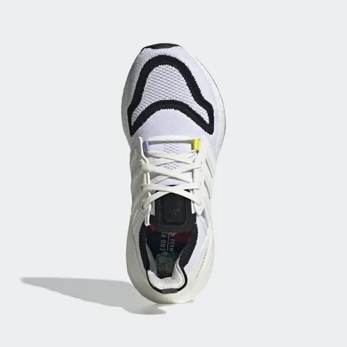 Vista 2 de adidas Tenis de correr Ultraboost 22 para mujer