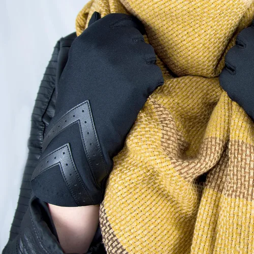 Vista 7 de isotoner - Guantes para mujer de elastano y forro polar con detalles estilo chevrón y compatible con pantallas táctiles