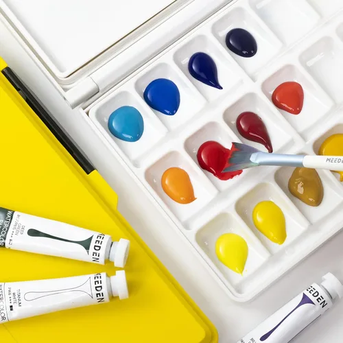 Vista 5 de MEEDEN Paleta de acuarela con tapa: paleta de pintura plegable hermética de 33 pozos con bandeja de mezcla grande, paleta de arte de pintura Negro