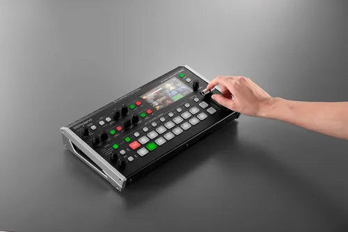 Vista 2 de Roland V-8HD Conmutador de Video HD para Eventos en Vivo, Streaming y Presentaciones Corporativas Mezcla 8 Fuentes HDMI Motor de Efectos de 5