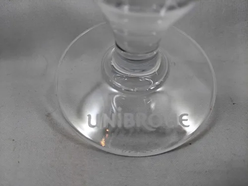 Vista 2 de Copa de cáliz de cerveza Unibroue