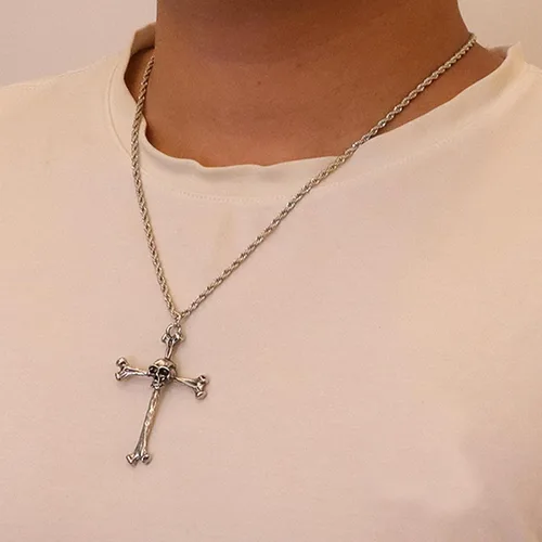 Vista 3 de Sonateomber Collar con colgante de cruz sagrada para hombres y mujeres, cadena de acero inoxidable grueso católico, cristiana, hipoalergénica