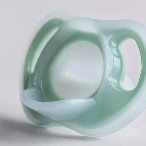 Vista 6 de Tommee Tippee - Chupete de silicona ultraligero, 6-18 meses, diseño simétrico de una pieza, sin BPA, paquete de 4