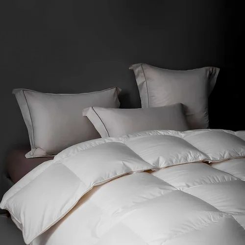 Vista 2 de linens delight Highland Feather® - Edredón de plumón europeo tamaño matrimonial - 800 relleno de potencia