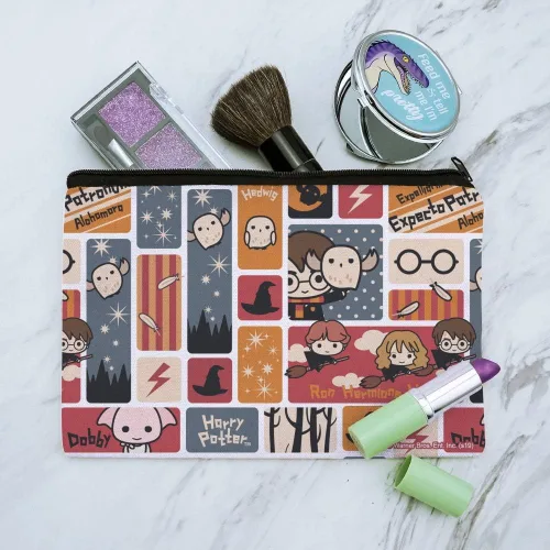 Vista 2 de GRAPHICS & MORE Harry Potter - Bolsa organizadora de maquillaje con diseño de Chibi