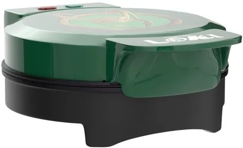 Vista 4 de Uncanny Brands Marvel Loki Waffle Maker - Casco de Loki en tus gofres - Plancha para gofres