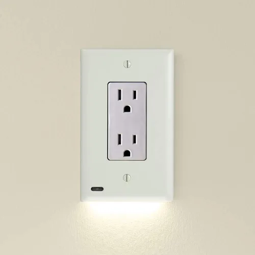 Vista 11 de SnapPower Guidelight, placa cobertor de salida con luces de noche LED