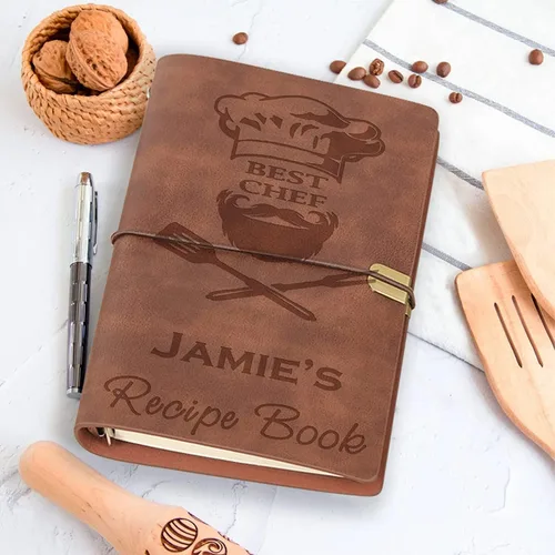 Vista 2 de Libro de recetas de cuero hecho a mano, cuaderno personalizado con nombre grabado, libros de cocina familiares personalizados, aniversario