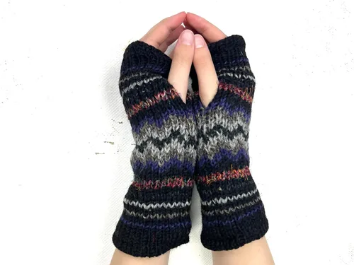 Vista 2 de Ella Sussman Guantes tejidos a mano sin dedos de invierno con rayas para usar pantalla táctil, forro interior de lana de lana suave y cálida Gris
