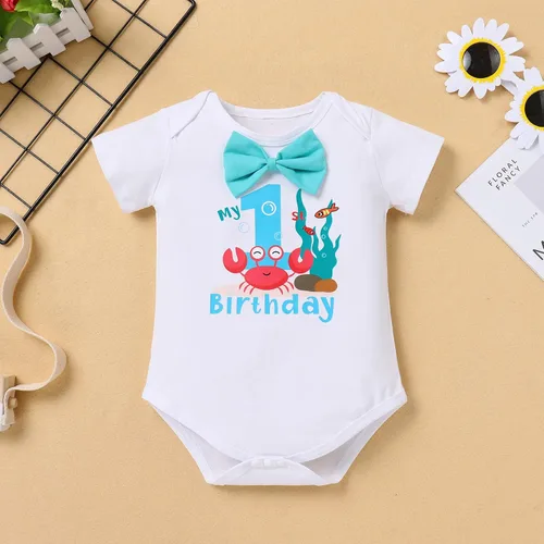 Vista 4 de IMEKIS Conjunto de ropa para bebé niño con estampado de pastel de 1er cumpleaños con corbatín + tirantes + pantalones cortos + corona de baloncesto