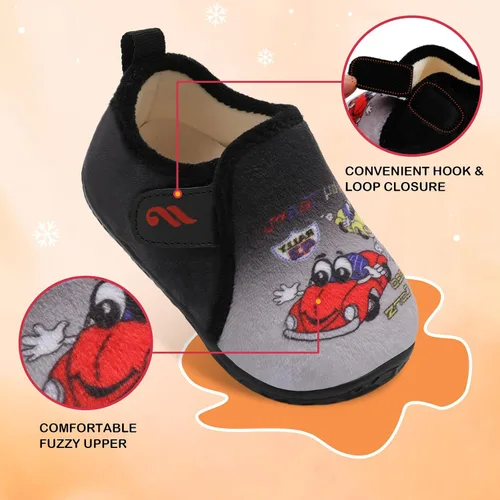 Vista 3 de JIASUQI Pantuflas mullidas para niños pequeños, zapatos cálidos para la casa para niños y niñas