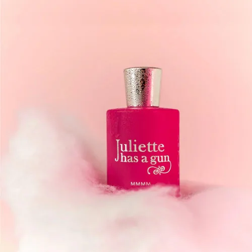 Vista 2 de Juliette Has A Gun MMMM