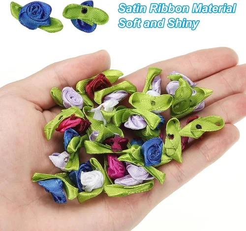 Vista 4 de PATIKIL Mini rosas de cinta, 100 unidades, pequeñas flores de tela de satén con adornos de hojas verdes, rosetas para manualidades, costura, boda