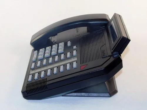 Vista 2 de Teléfono comercial digital Meridian - Nortel Networks modelo M2616. (renovado)