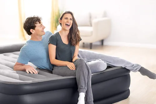 Vista 6 de Intex Dura-Beam - Colchón inflable de lujo de 16.5 pulgadas con bomba interna incorporada, tamaño King