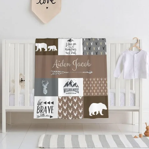 Vista 2 de Mantas de bebé personalizadas para niños y niñas, mantas de bosque personalizadas con nombre y sombrero, color rojo