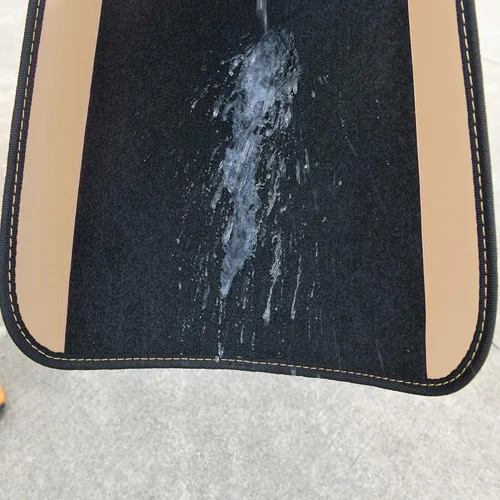 Vista 5 de CAR PASS - Juego de tapetes impermeables universales para vehículo, SUV, camioneta, sedán o camión, juego de 4 tapetes y refuerzo para talón, beige
