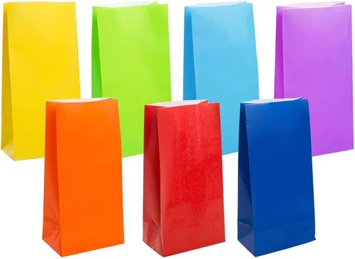 Vista 17 de Bolsas de papel negras mini KEYYOOMY, bolsas negras de fiesta para regalos, pequeña bolsa de papel para favores de fiesta, bolsa de papel