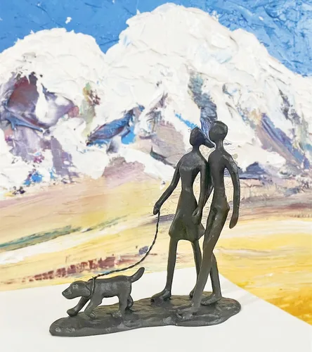 Vista 6 de Escultura de hierro fundido para pareja y perro, decoración romántica de arte de metal, estatua de amor familiar, regalos para amantes de los perros