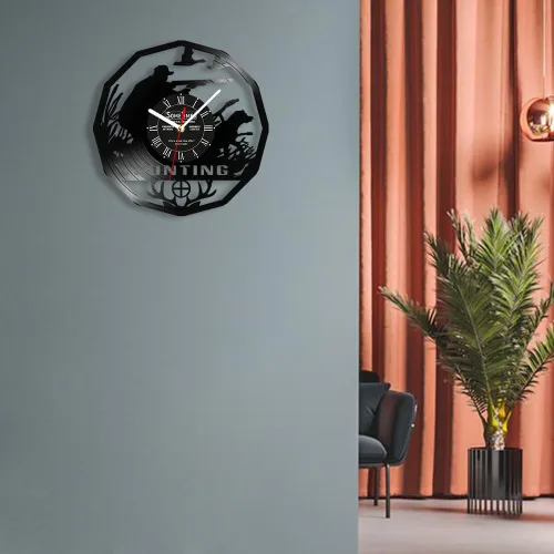 Vista 7 de The Geeky Days Reloj de pared de caza, 7 colores cambiantes, reloj de pared silencioso sin tictac, luz nocturna LED, vida silvestre, caza
