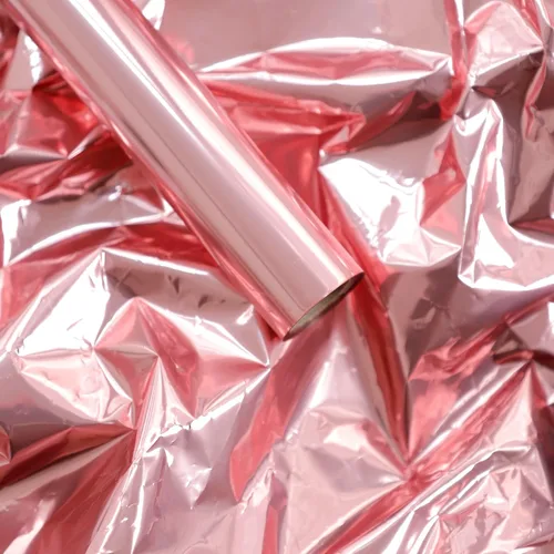 Vista 9 de Rollo de papel de envoltura de regalo de película metálica roja de color liso, para bodas, cumpleaños, Navidad, Día de la Madre, Año Nuevo, baby