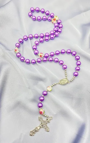 Vista 5 de Nazareth Store Rosario de cuentas de perlas moradas, collar de metal, medalla milagrosa y rosario de cruz para hombres y mujeres para hombres