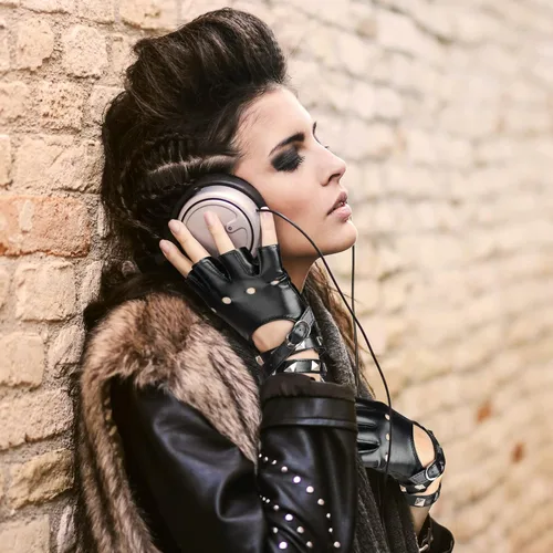 Vista 5 de Accmor Guantes de cuero punk, guantes sin dedos para mujeres, conducción, ciclismo, deportes, cosplay, rendimiento, guantes de medio dedo