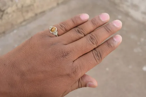 Vista 4 de Anillo de Piedra Ojo de Tigre Plata de Ley 925 Anillo Declarativo Para Mujeres Hecho a Mano Piedra Preciosa Joyería de Navidad Regalo Para Ella