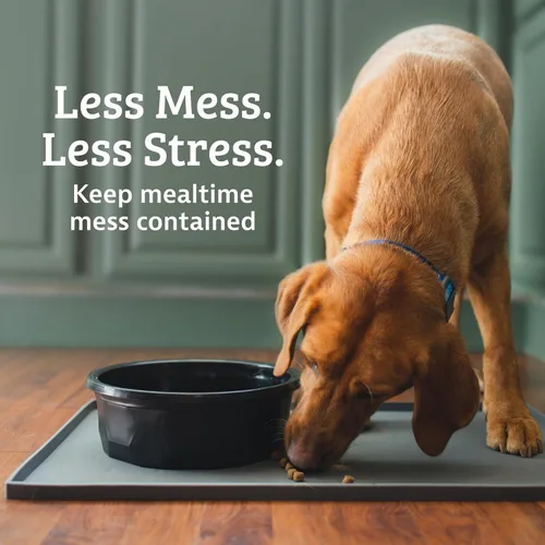 Vista 2 de Leash Boss Tapete de comida para perros – Tapete de silicona impermeable para alimentación de mascotas con bordes elevados para perros y gatos Beige