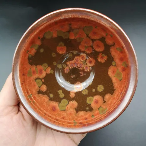 Vista 25 de Taza de té Jianzhan de porcelana negra Wujin Tenmoku Taza hecha a mano China Gongfu Cha Taza Patrón de dragón dorado