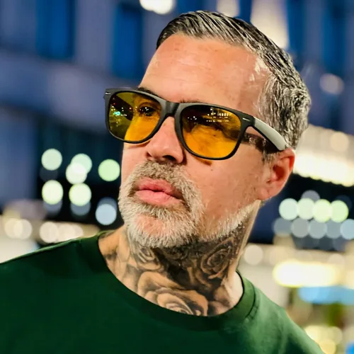Vista 5 de Gafas de sol polarizadas extra grandes de tamaño XXL de 6.102 in para hombres grandes y anchos TR90 ultraligeros protección UV400