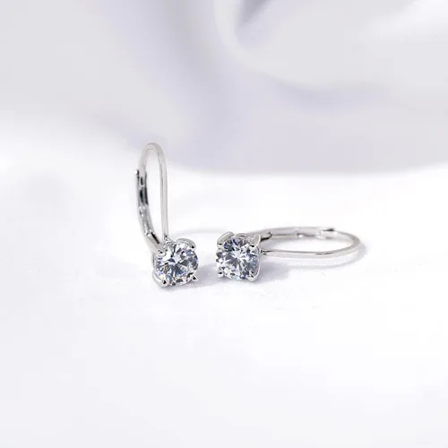 Vista 5 de Tienda Essentials Pendientes de plata de ley chapados en platino con circonita con elementos infinitos (anteriormente colección Tienda)