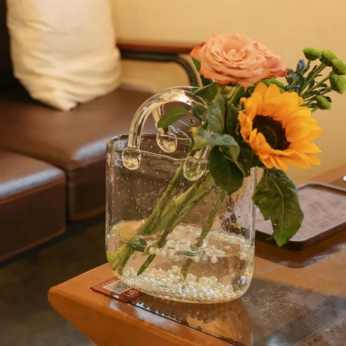 Vista 3 de Jarrón de cristal con asa – Jarrón de vidrio transparente hecho a mano de 10 pulgadas, centro de mesa multifuncional para flores, pecera