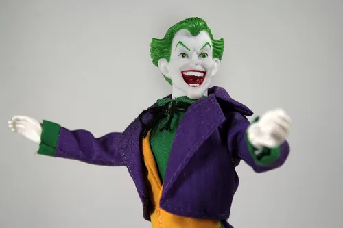 Vista 7 de DC Comics - Figura de acción de The Joker de 8 pulgadas