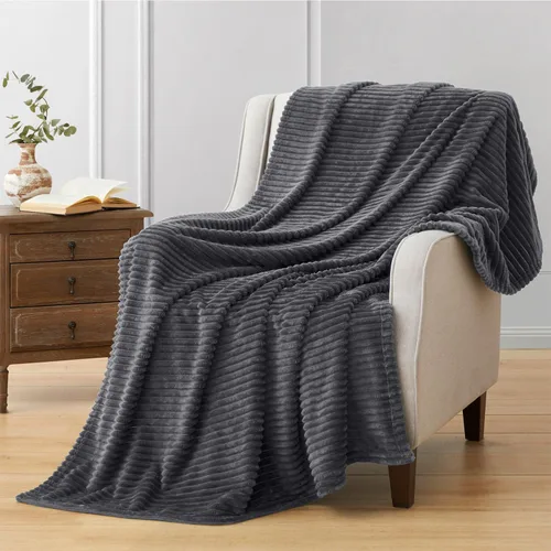 Vista 28 de Vessia - Manta de forro polar de franela (50x70 pulgadas), manta 3D de jacquard negra, esponjosa y cálida para sofá, sillón, cama, silla, 300GSM