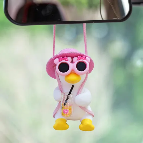 Vista 12 de Colgante de pato en columpio para automóvil, decoración linda para el auto, regalo para el espejo retrovisor y accesorios para colgar en el espejo
