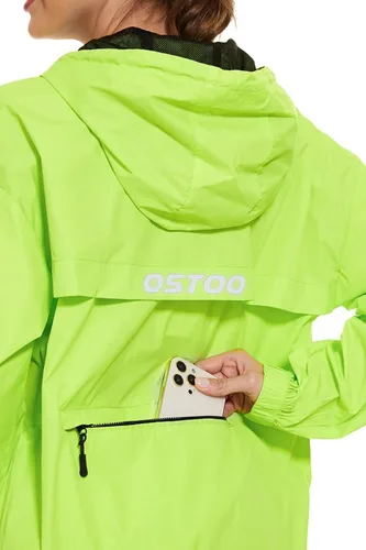 Vista 5 de OSTOO Chaqueta impermeable ligera para mujer, para correr, ciclismo, con capucha, para senderismo, rompevientos