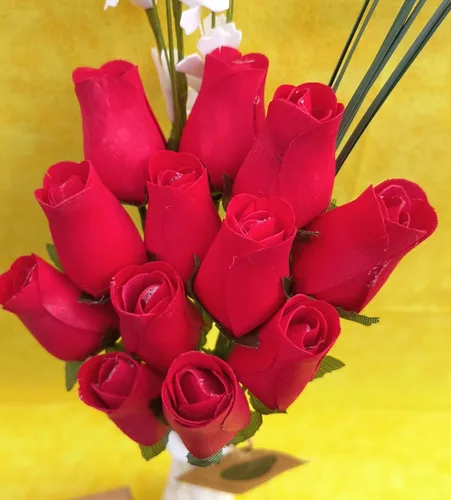 Vista 4 de Ramos originales de rosas de madera en 1, 2, o 3 docenas, Madera de abedul, Todo rojo, 1 Docena