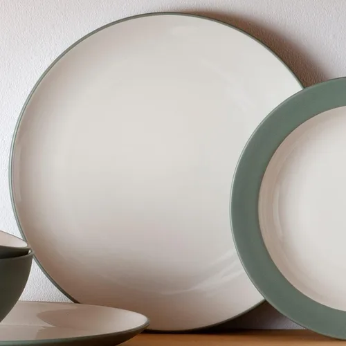 Vista 4 de Noritake Colorwave Green - Juego de vajilla redonda Coupe de 4 piezas, color verde