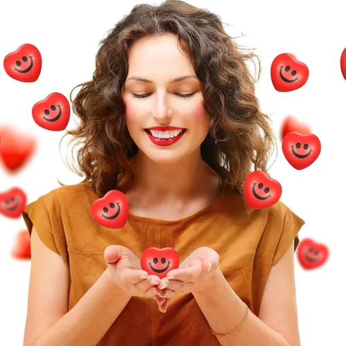 Vista 3 de Yaomiao 48 bolas de estrés con forma de corazón a granel, mini bolas de espuma con forma de corazón, alivio del estrés, juguetes para compañeros