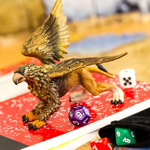 Vista 7 de Safari Ltd. Figura de Griffin – Figura detallada de plástico de 4.25 pulgadas – Majestuosa criatura mítica juguete de juego para niños, niñas