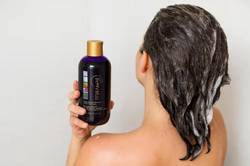 Vista 4 de Terramar Color Balance Champú para Cabello Rubio y Destacado – 8.5 fl oz
