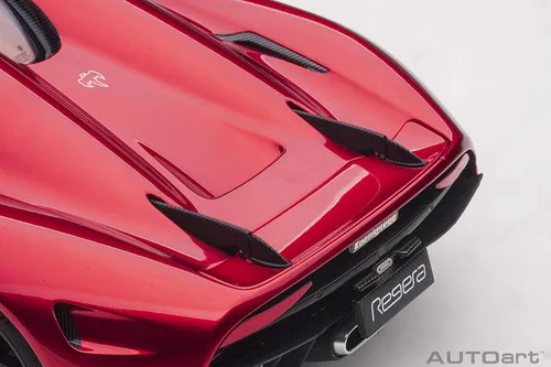 Vista 10 de Koenigsegg Regera Candy Red modelo 1/18 de AUTOART 79026