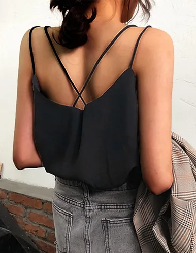 Vista 4 de Ekouaer Paquete de 2 camisolas de satén de seda para mujer, cuello en V, sexy, espalda cruzada, tirantes delgados, camisola sin mangas