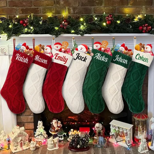 Vista 11 de 1 pieza de medias de Navidad personalizadas, medias de Navidad colgantes de felpa de piel sintética blanca con nombres, medias de Navidad grandes